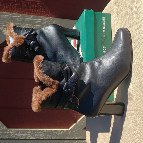 Roz Hommerson Dress Boot Genuine Leather Ankle Boots - Picture 5 of 5